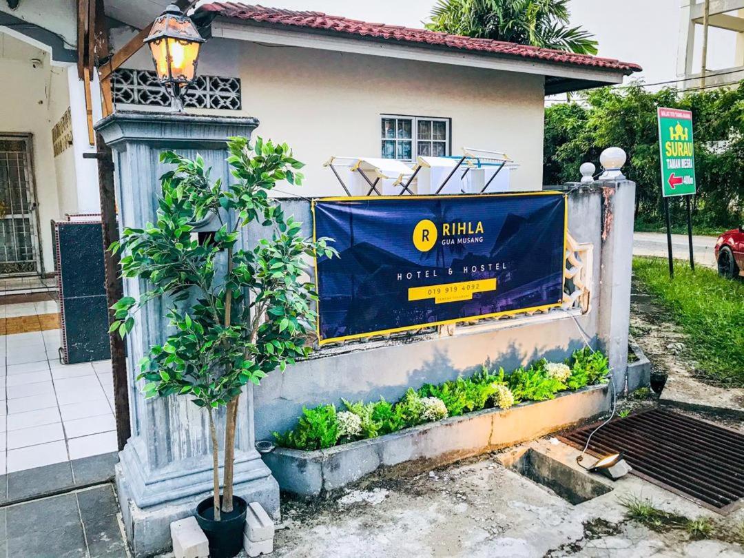 Rihla Dataran Tengah Hostel Gua Musang Εξωτερικό φωτογραφία